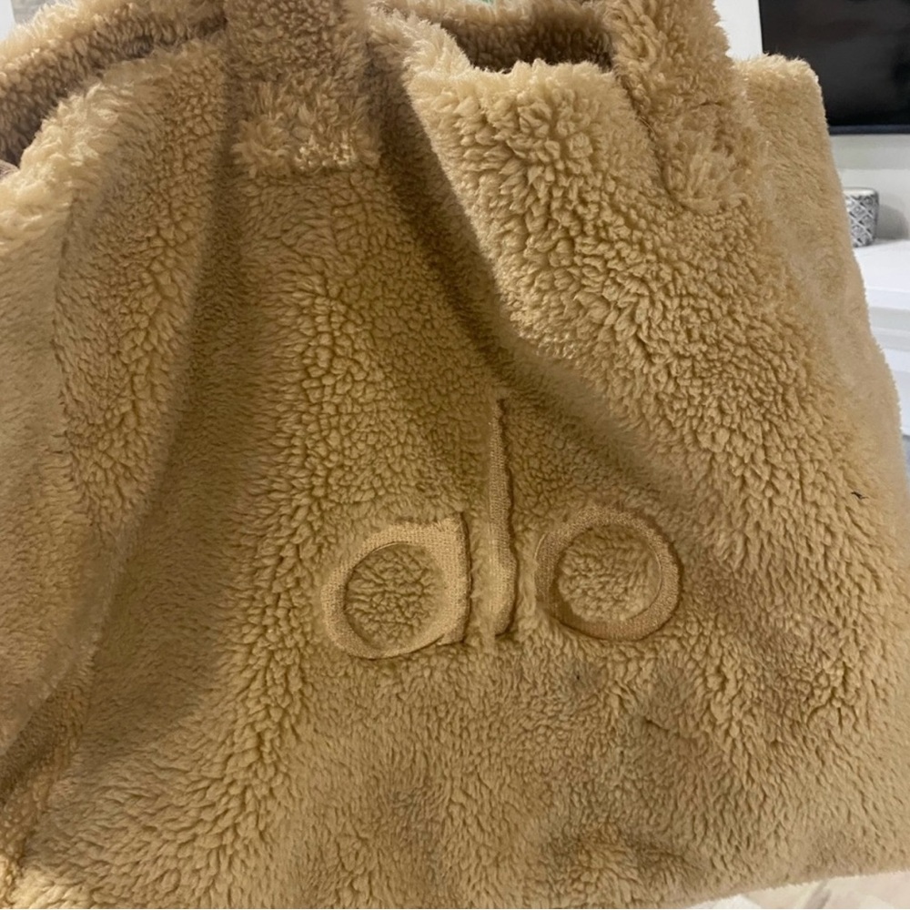 ALO Yoga Beige Sherpa Tote